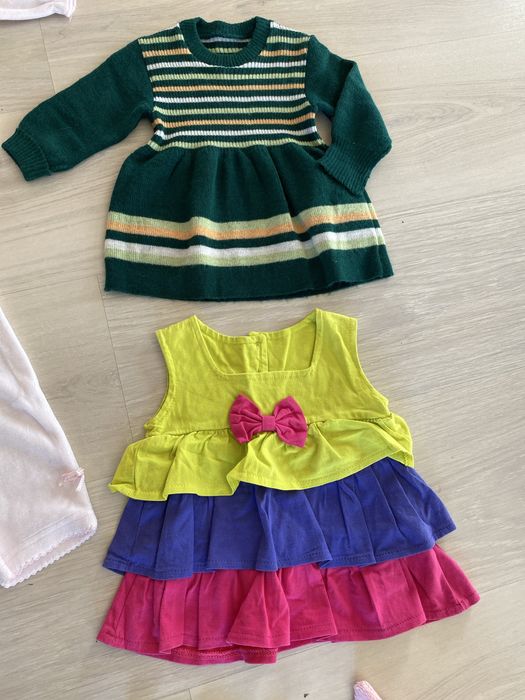 Vand lot haine bebe(4-6 luni) ptr.fete(12).