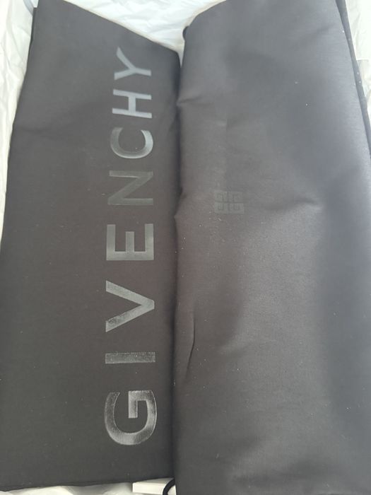 Givenchy City sport 41