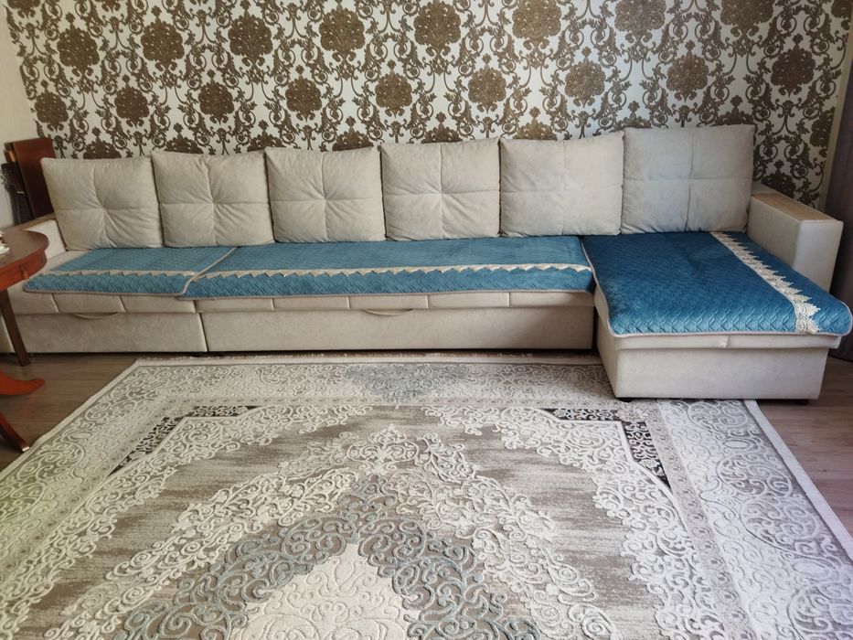Продаю шикарный диван