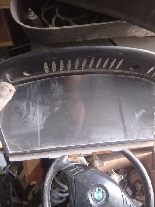 От е 60 амартизатор и много запчастей