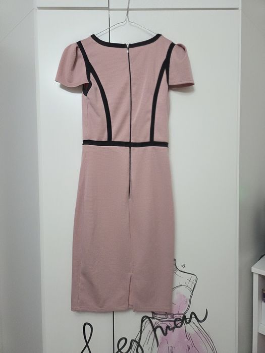 Официална рокля размер ХС-С 39 евро и други рокли