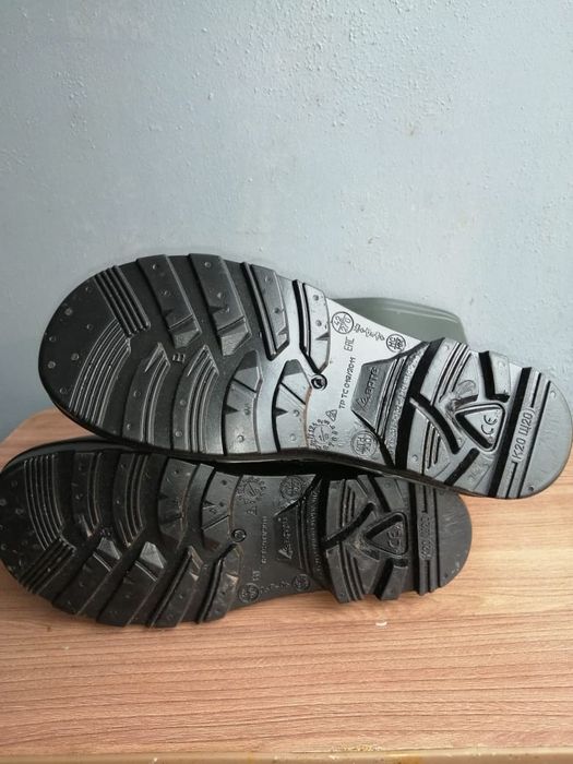 Спецобувь. Сапоги резиновые.