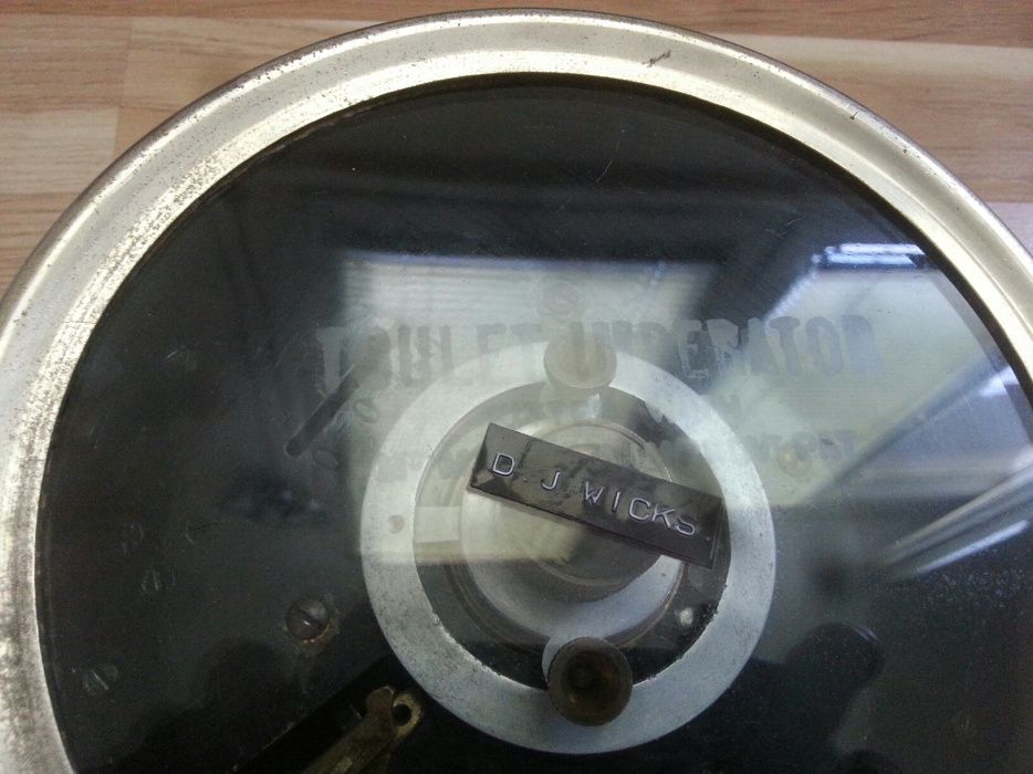 състезателен часовник за гълъби ретро