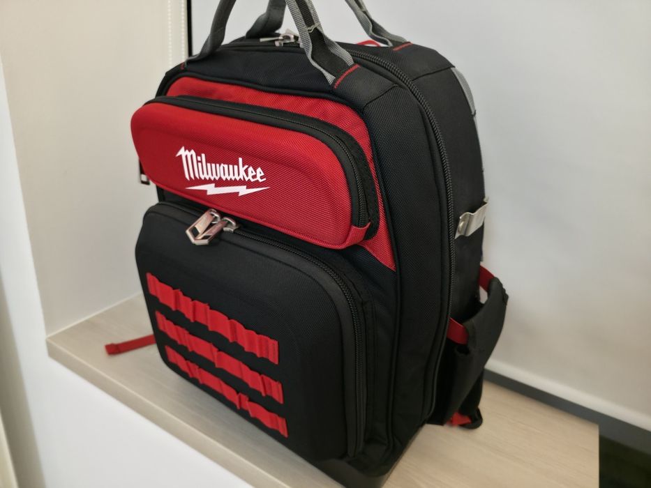 Rucsac Milwaukee premium, pentru electricieni, cu suport intarit 4932464833