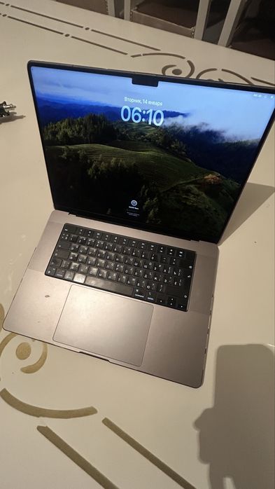 Apple Macbook 16 pro m1 max