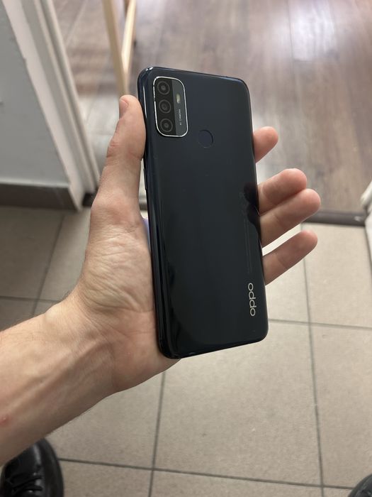Oppo A53 128gb negru - zgariat spate