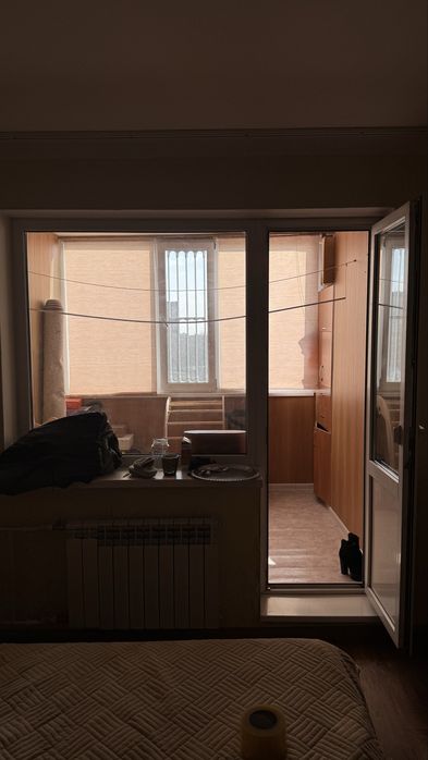 Окно балконное 1шт.