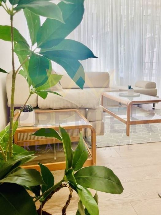 Продава се Тристаен апартамент в Бургас, Възраждане - 101 кв.м за 2575 €/кв.м - Снимка #5