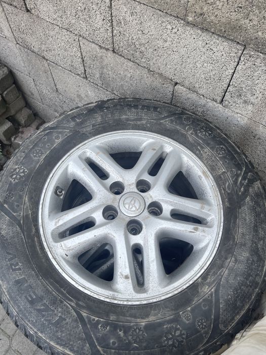 Продам диски с резиной