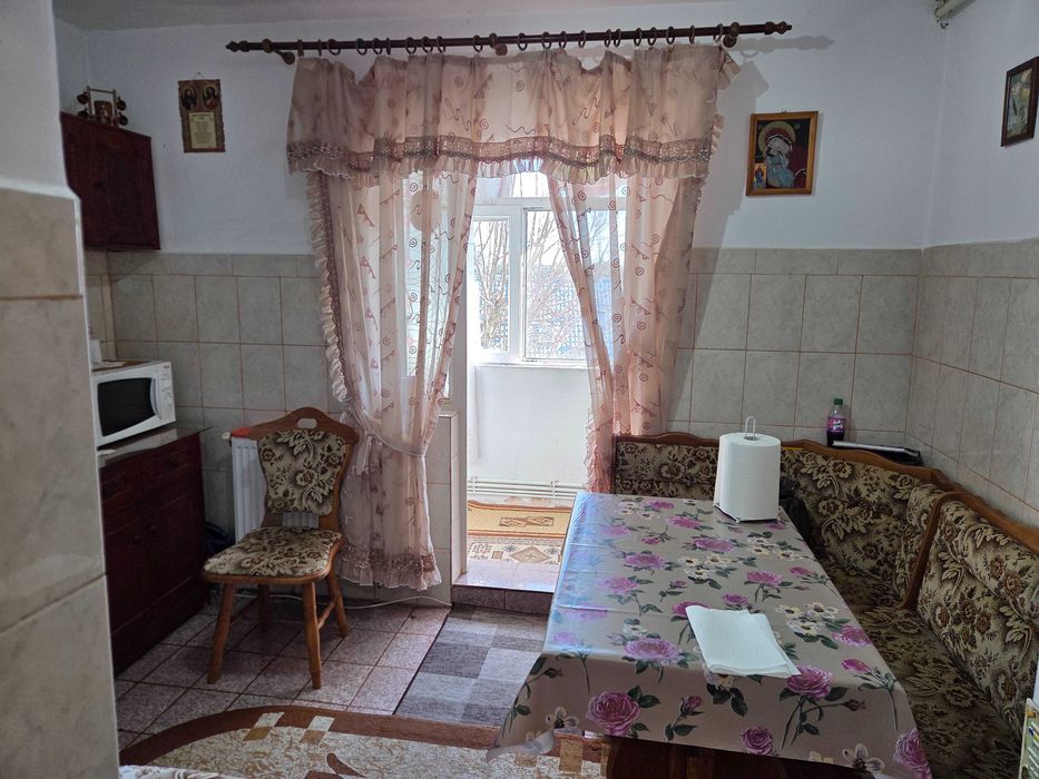 apartament 3 camere vânzare