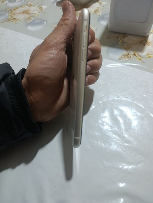 iPhone 11 128 xotira ideyal