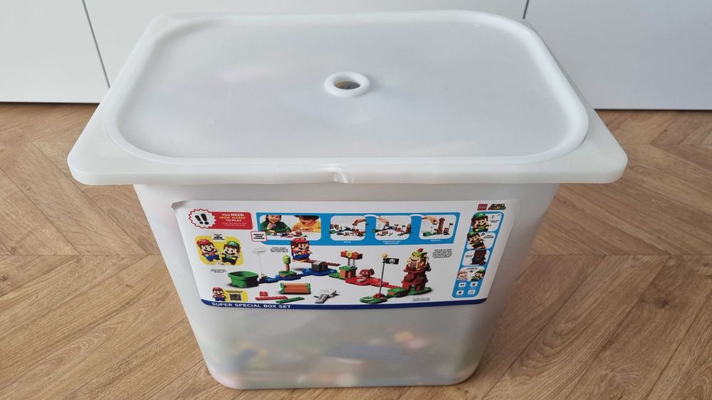 Lego Super Mario комплекти с общо над 10,000 части
