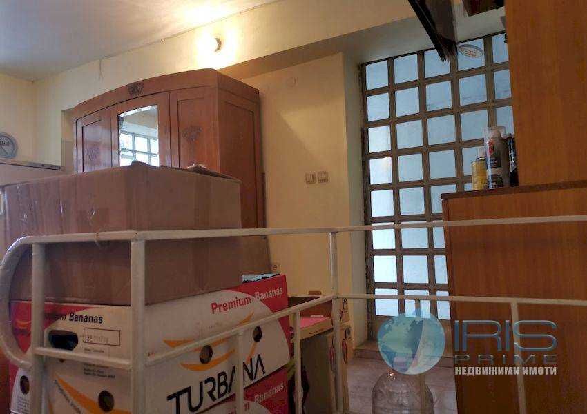 Продава се Офис в Шумен, Център - 30 кв.м за 1667 €/кв.м - Снимка #2