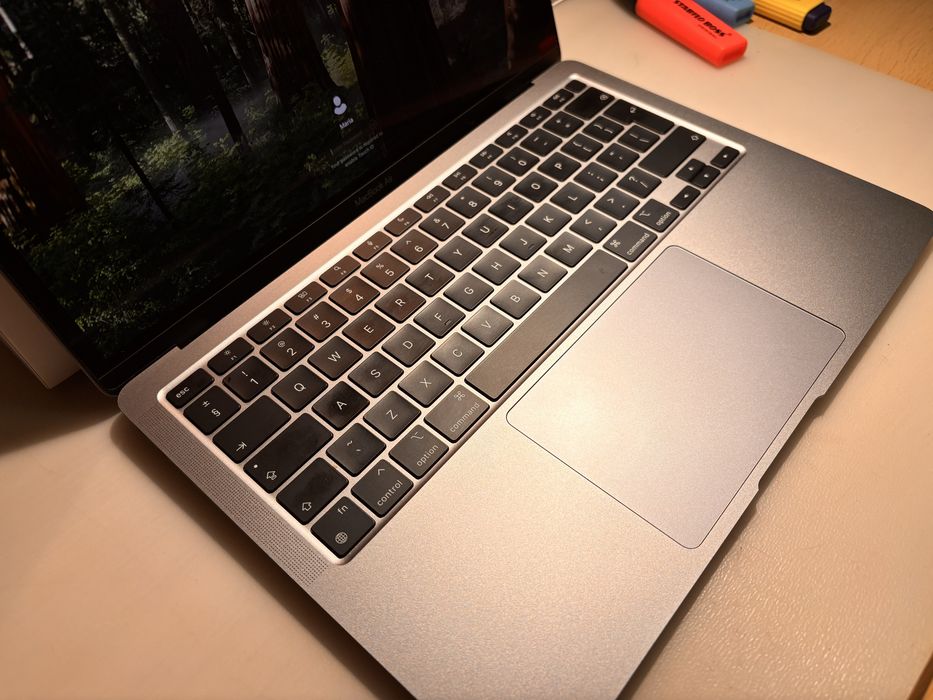 Vand Laptop APPLE MacBook Air 13