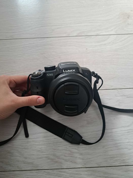 Фотоапарат Panasonic Lumix DMC-FZ45