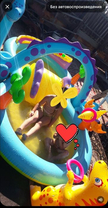 Секритер( шкаф -парта) , Бассеин надувной.