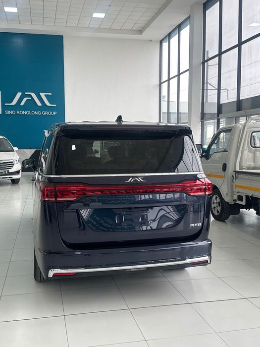 Jac rf 8 7 kishilik biznes klass mashina