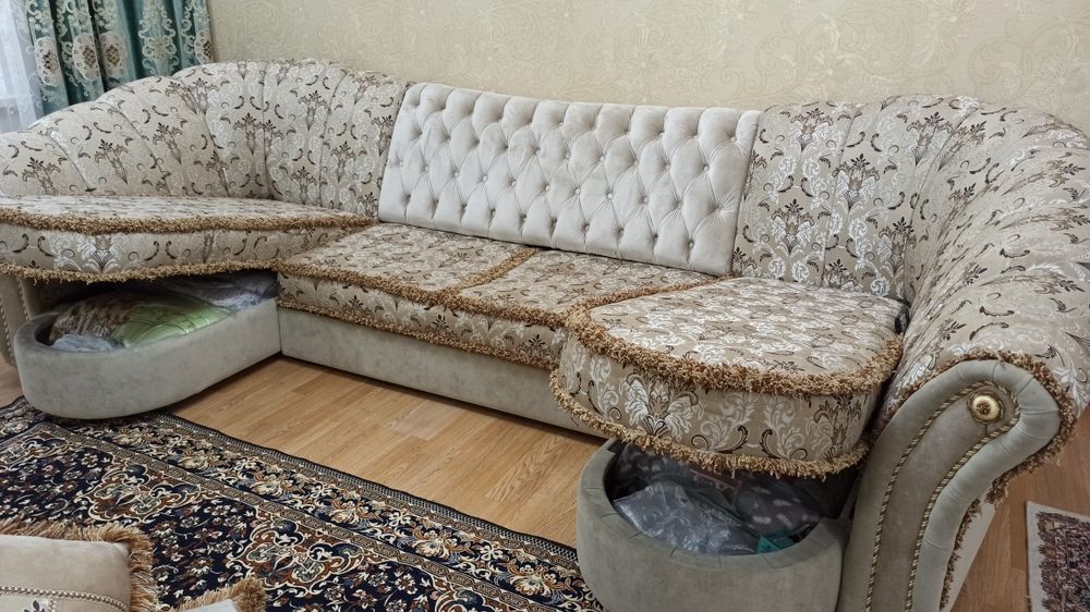 Диван для гостиной