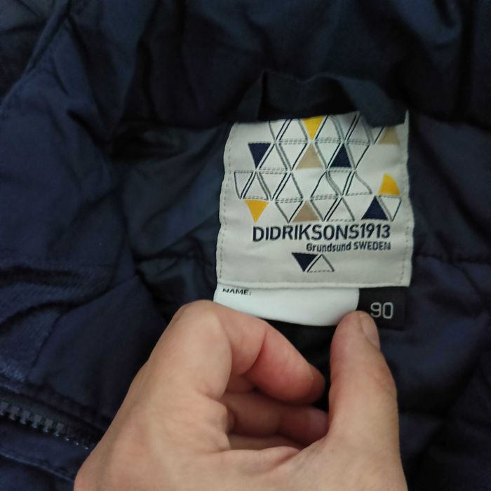 Продавам зимен космонавт за момче