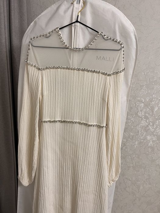 Платье от бренда Malli