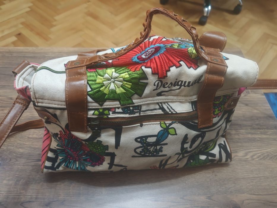 Чанта плат Desigual
