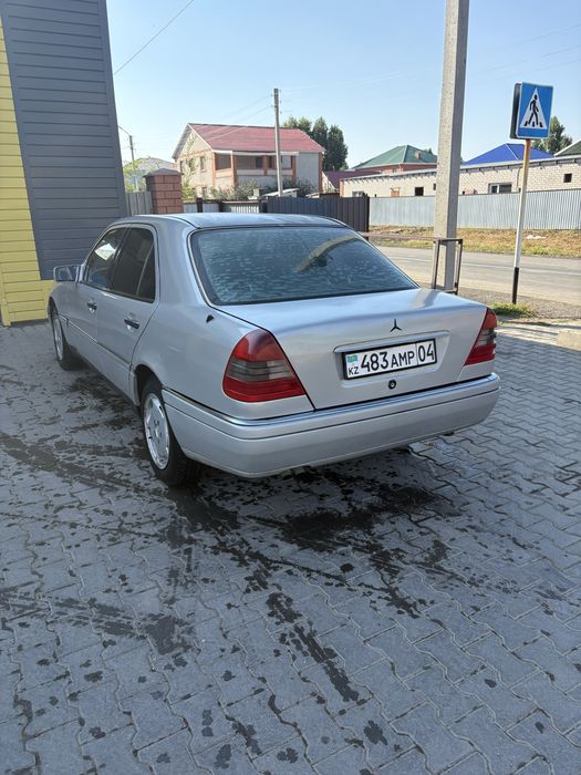 Продам автомобиль Mercedes W202