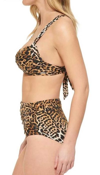 продавам бански Calvin Klein