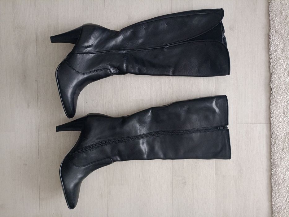 Vând cizme dama,noi,mărimea 41.