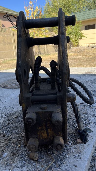 Гидромолот для экскаватор малютка бу