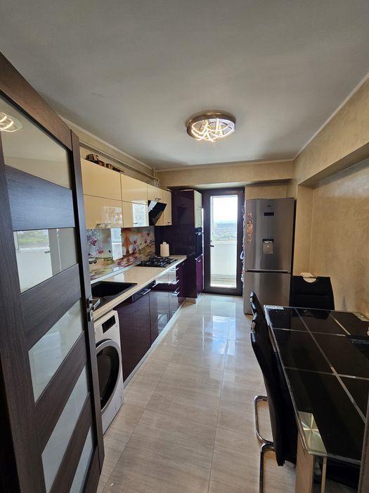 Apartament 2 camere decomandat/Mazepa