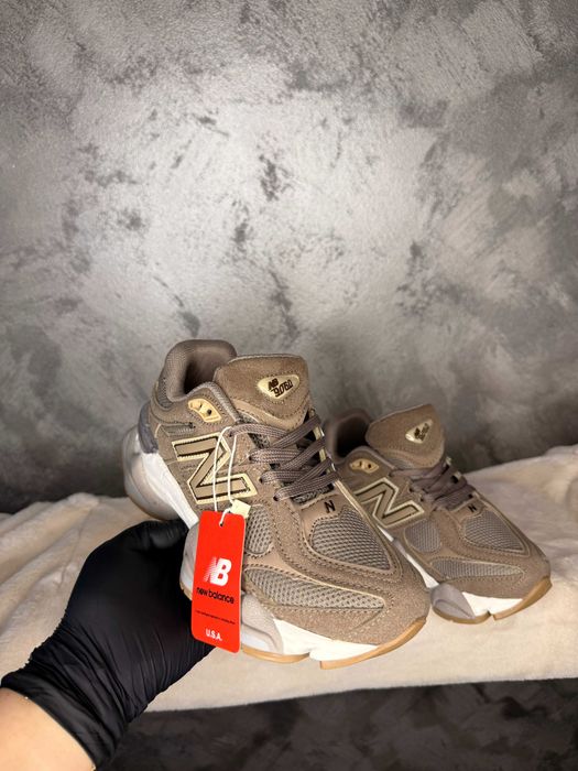 Adidasi Dama New Balance 9060