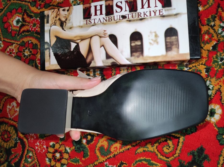 Новая обувь 41 размера