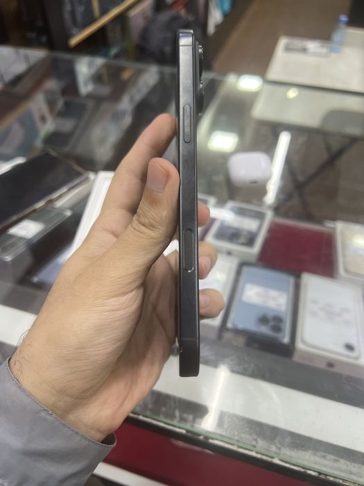 Iphone 16 pro max blac