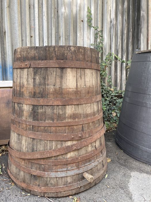 Стари автентични дървени каци за декорация/