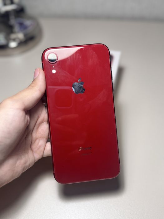Продаю iPhone XR 128 ГБ