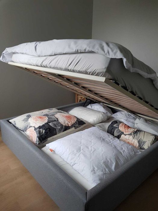 КОЛЕДНИ ЦЕНИ Тапицирано легло Антъни с 5 години гаранция