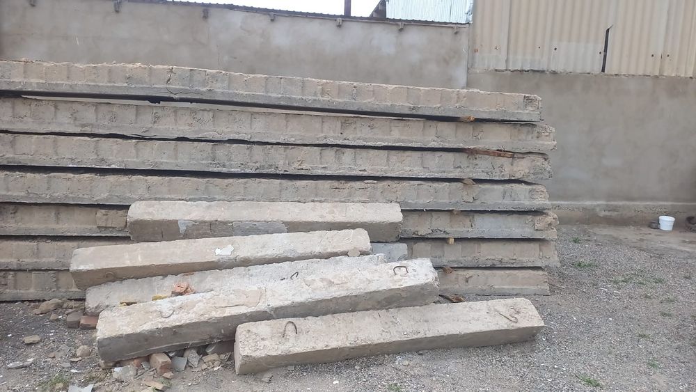 Продаю беттонные плиты