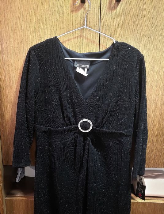 Чёрное вечернее платье