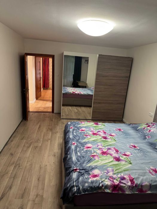 Apartament cu 3 camere, de inchiriat, direct de la proprietar. Strada Transilvania