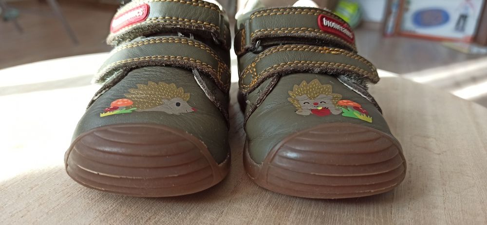 Обувки Biomecanics, номер 21