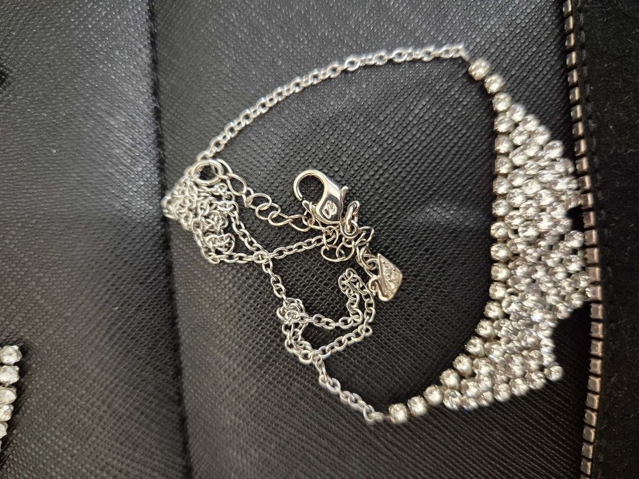 Комплект обеци, колие и гривна Swarovski