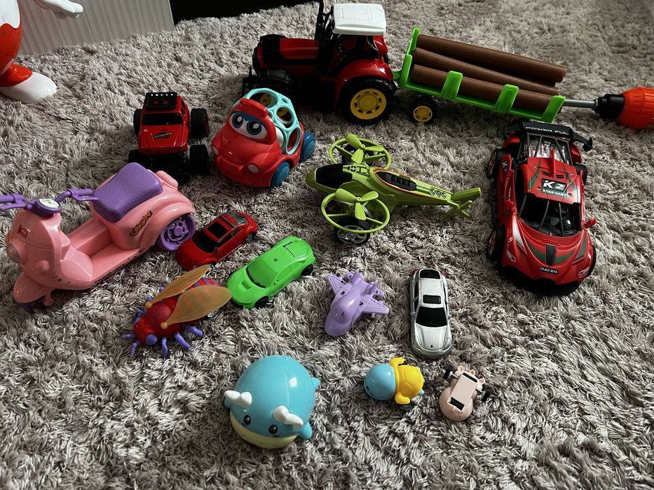 Lot jucarii masinute bebelusi