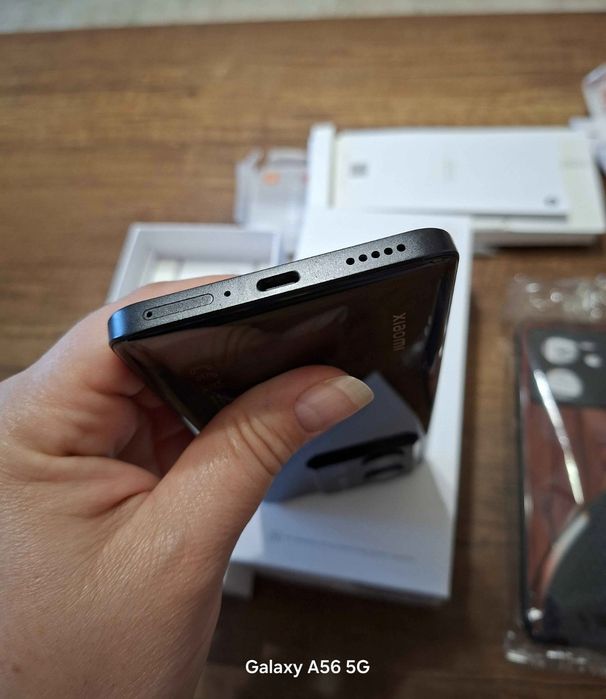 Продава,бартер Xiaomi 13T комплект