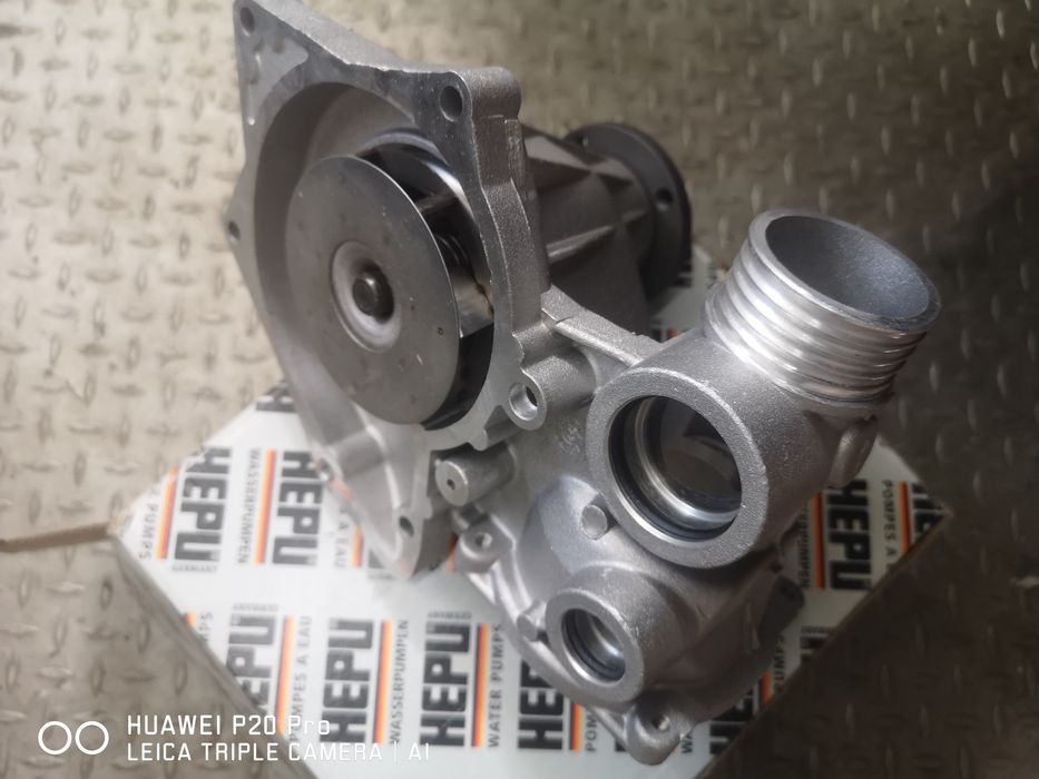 Водна помпа E34 v8 540 m60b40