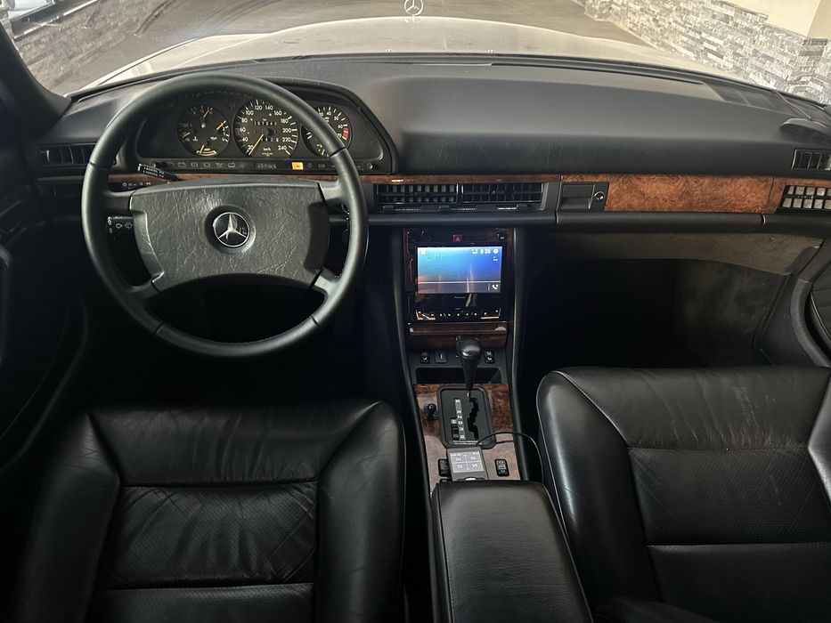 Mercedes Benz w126 560 SEL