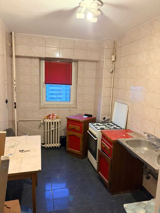 Apartament 4 camere de inchiriat