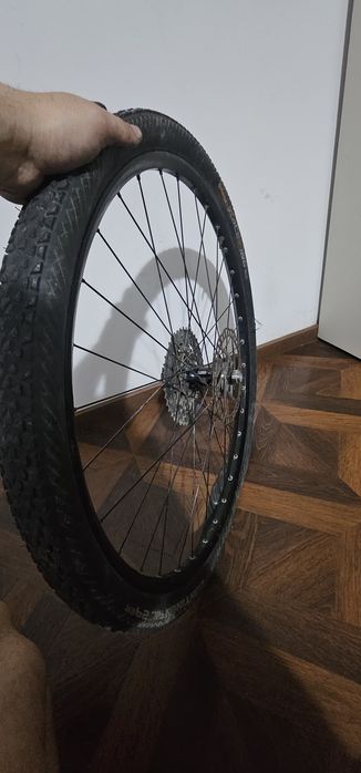 Vand roata  bicicleta spate 29 pe bolt sau schimb