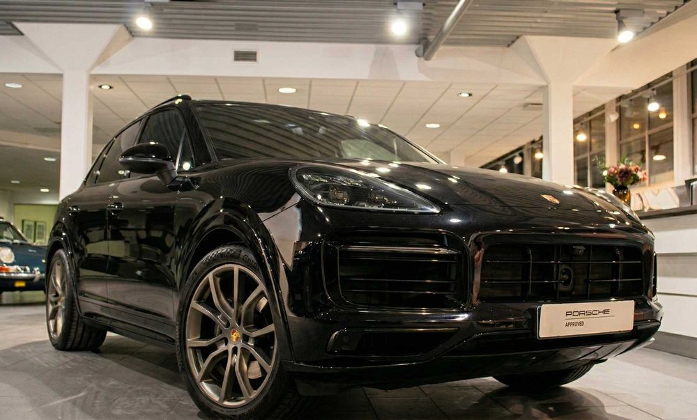 Porsche Cayenne Plug-in Hybrid all black / GTS/ FULL/ garantie Porsche