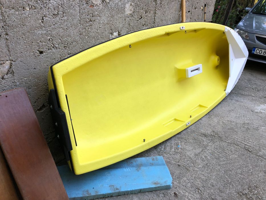 Ветроходно моторна лодка 330