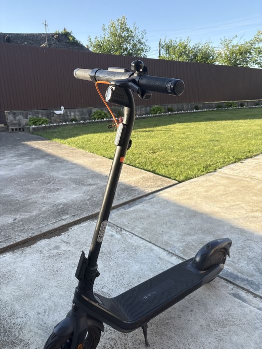 Trotineta ninebot